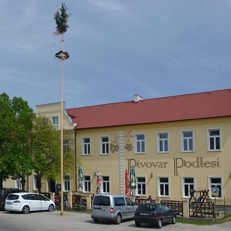 Penzion Pivovar Podlesi Příbram Exteriör bild